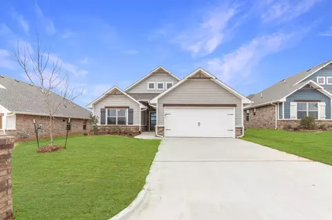 Exterior - 2800 Heather Hvn, Moore, OK 73160 photo 5 of 36