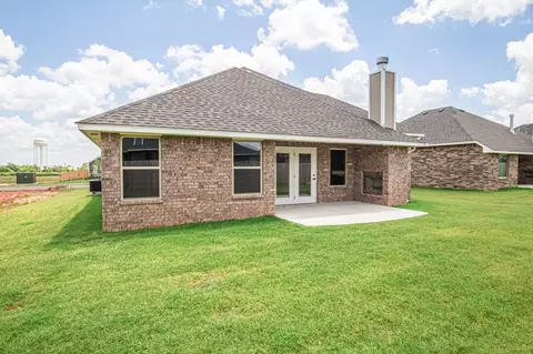 Exterior - 2800 Heather Hvn, Moore, OK 73160 photo 30 of 36