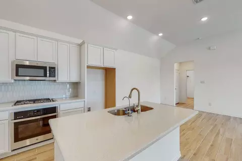 Kitchen - 2704 Fork Way, Celina, TX 75009 photo 1 of 3
