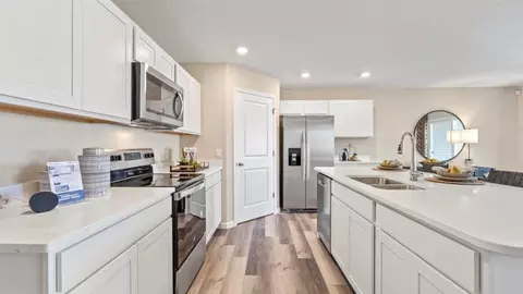 Kitchen - 3321 Sika Trl, Waterloo, IN 46793 photo 5 of 8