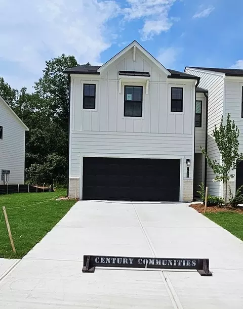 7521 Clover Ln, Flowery Branch, GA 30542