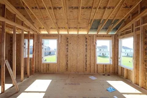 Bedroom - 1657 Kenneth Dr, Delaware, OH 43015 photo 2 of 3