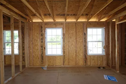 Bedroom - 1657 Kenneth Dr, Delaware, OH 43015 photo 1 of 3