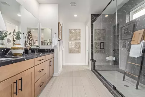 Bath - 1254 E Ridgerock Loop, Casa Grande, AZ 85122 photo 1 of 11
