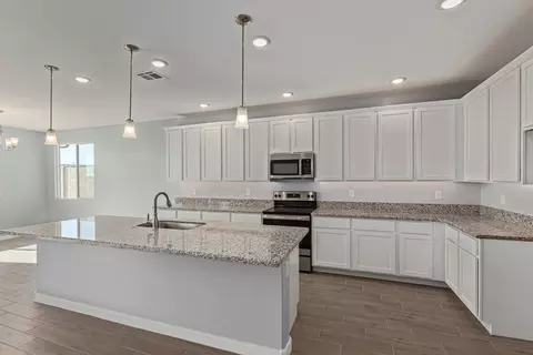 Kitchen - 1254 E Ridgerock Loop, Casa Grande, AZ 85122 photo 4 of 11