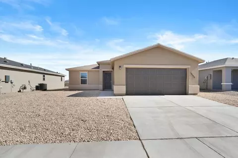 956 Orangetip Dr, El Paso, TX 79928