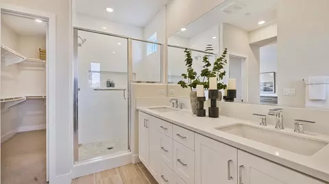 Bath - 27407 Gray Birch Ln, Valencia, CA 91381 photo 1 of 7