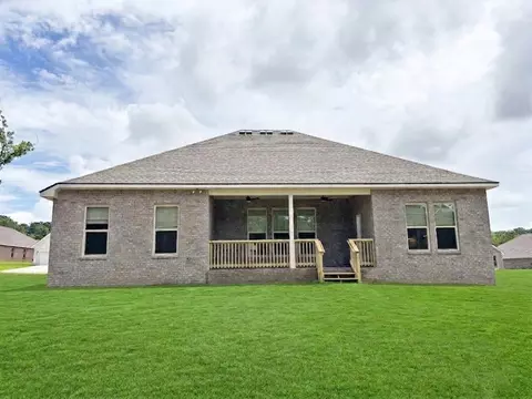 Exterior - 2740 Louis Cir, Crestview, FL 32536 photo 2 of 3
