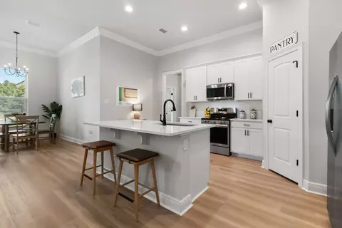 Kitchen - 2740 Louis Cir, Crestview, FL 32536 photo 4 of 4