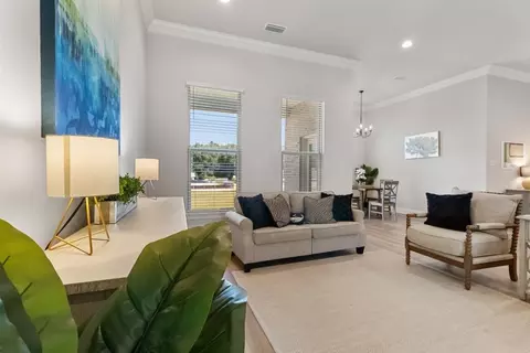 Living - 2740 Louis Cir, Crestview, FL 32536 photo 3 of 3