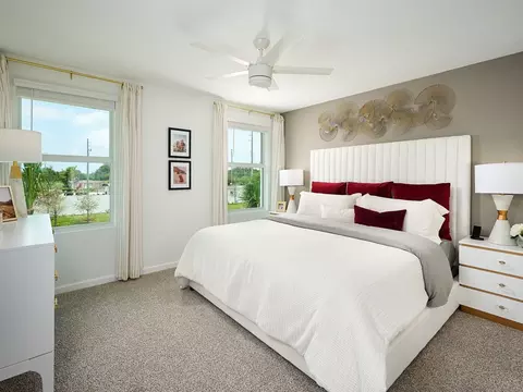 696 Salisbury Cir, Fort Pierce, FL 34982
