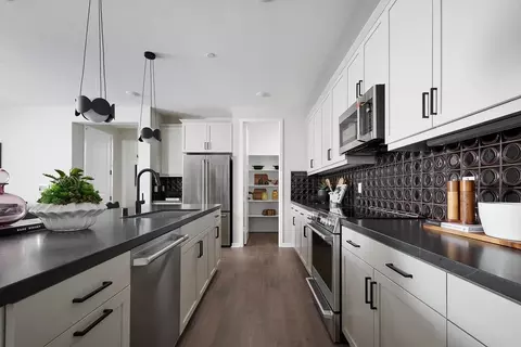 Kitchen - 26360 Grimes Rd, Corona, CA 92883 photo 2 of 3