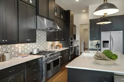 Kitchen - 5410 Elegance Pl, Manvel, TX 77578 photo 3 of 5