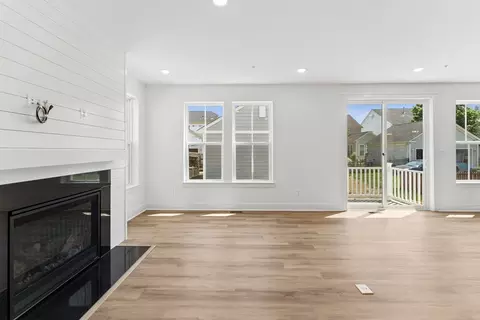2720 Pavilion Ln, Adamstown, MD 21710