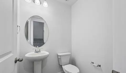 Bath - 21371 E 67th Ave, Aurora, CO 80019 photo 2 of 3