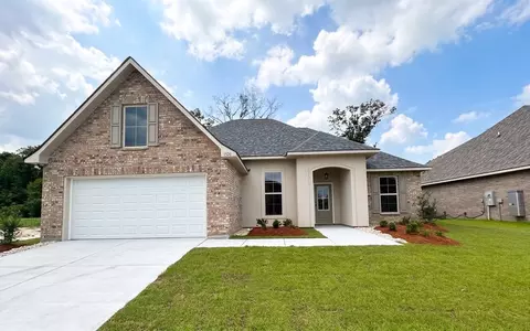 1526 Marshall Jones Sr Ave, Zachary, LA 70791