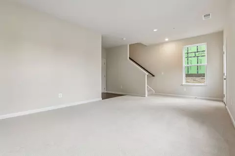 Living - 2771 Bear Claw Pl, Waldorf, MD 20601 photo 7 of 9