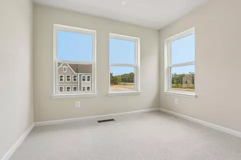 Bedroom - 2771 Bear Claw Pl, Waldorf, MD 20601 photo 6 of 10