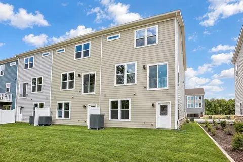 Exterior - 2771 Bear Claw Pl, Waldorf, MD 20601 photo 3 of 5