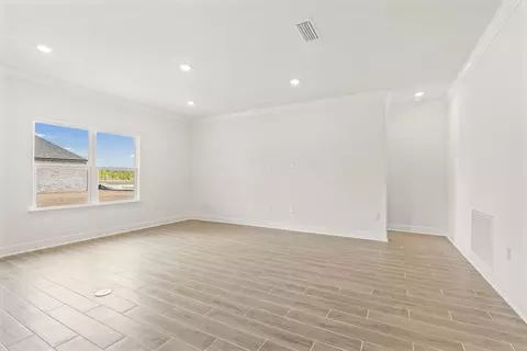 Living - 63 Fawn Run E, Freeport, FL 32439 photo 7 of 11