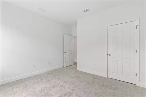 Bedroom - 63 Fawn Run E, Freeport, FL 32439 photo 1 of 8