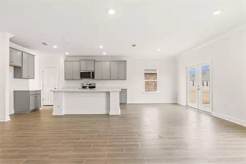 Living - 63 Fawn Run E, Freeport, FL 32439 photo 2 of 11