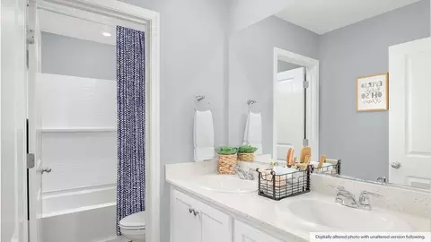 Bath - 153 Soaring Dr, Lathrop, CA 95330 photo 4 of 4