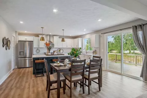 Dining - 14054 Ambrosia Ave, Dewitt, MI 48820 photo 2 of 2