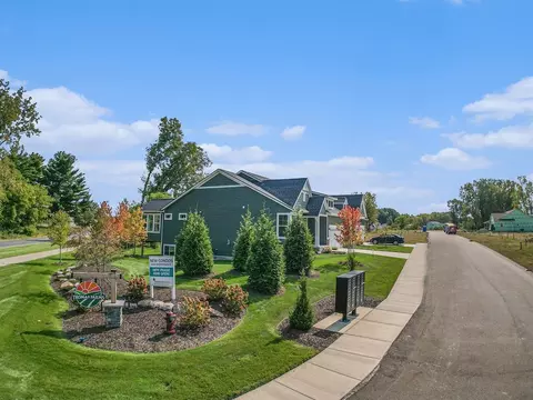 Exterior - 14054 Ambrosia Ave, Dewitt, MI 48820 photo 15 of 20