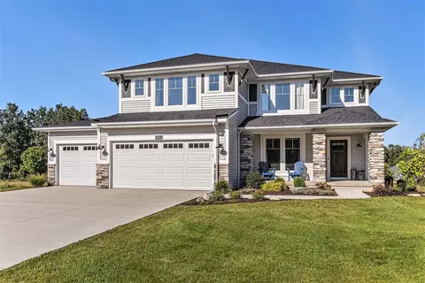 Exterior - 14054 Ambrosia Ave, Dewitt, MI 48820 photo 3 of 20
