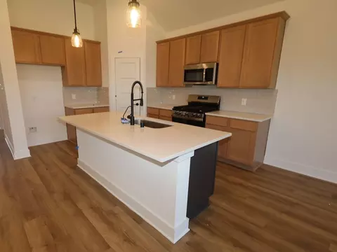 2127 Lone Bronco Blvd, Rosenberg, TX 77471