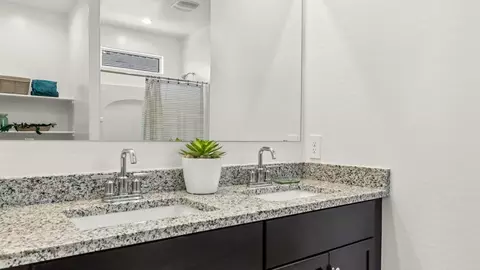 Bath - 9648 S Caballo Dr, Apache Junction, AZ 85120 photo 1 of 10