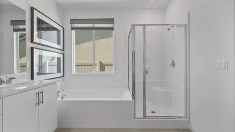 Bath - 39255 Almanza Way, Indio, CA 92203 photo 2 of 6
