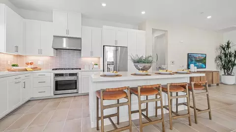 690 Furrow Rd, Rancho Mission Viejo, CA 92694
