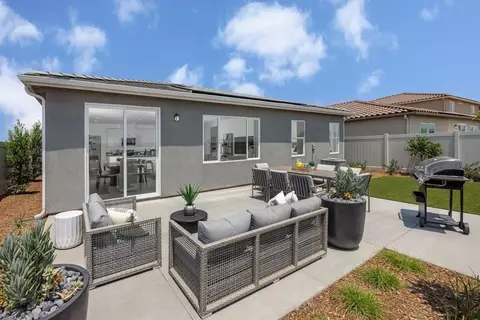 Exterior - 1243 Trojan Cir, Perris, CA 92571 photo 5 of 8