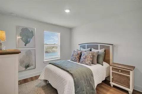 Bedroom - 13978 Emerald Fields Dr, Hudson, FL 34667 photo 1 of 7