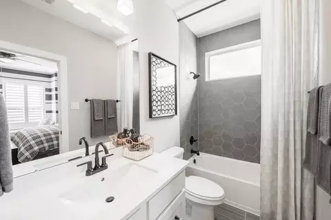 Bath - 4255 Hollow Wind Way, Spring, TX 77386 photo 7 of 7