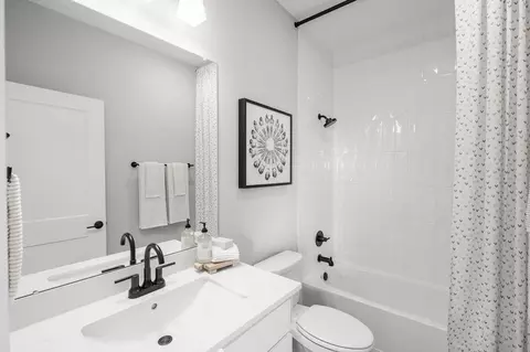 Bath - 4255 Hollow Wind Way, Spring, TX 77386 photo 6 of 7
