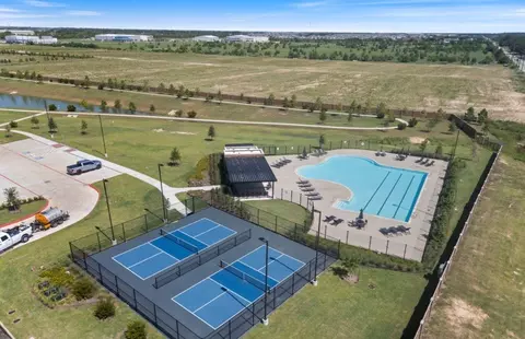 View/Area - 3846 Conner Dr, Katy, TX 77493 photo 2 of 10