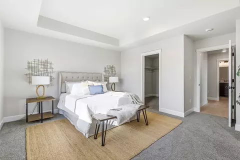 Bedroom - 894 E Maple Brook Ave, Hermiston, OR 97838 photo 5 of 12