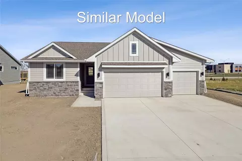 3826 NW Reinhart Dr, Ankeny, IA 50023