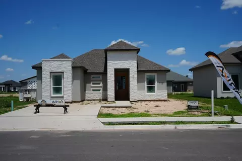 1805 N Mangrove St, Edinburg, TX 78540