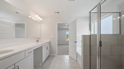 Bath - 1787 Goodwin Dr, Hampton, GA 30228 photo 4 of 4