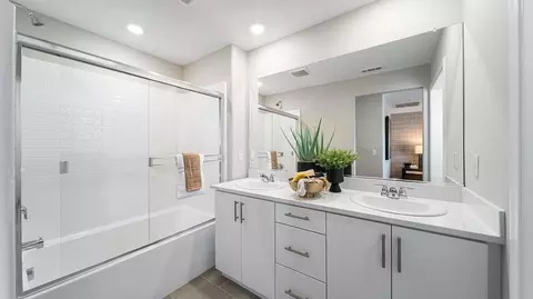 Bath - 27658 Percussion Rd, Menifee, CA 92585 photo 1 of 4