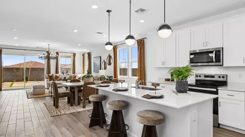 Kitchen - 3259 S 263rd Dr, Buckeye, AZ 85326 photo 6 of 8