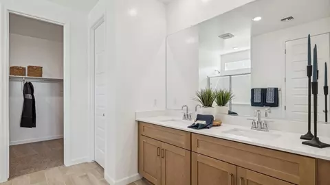Bath - 3259 S 263rd Dr, Buckeye, AZ 85326 photo 1 of 9