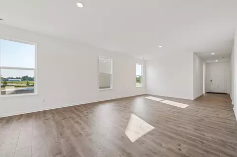 Living - 6593 Hemlock Ln, Pendleton, IN 46064 photo 1 of 1