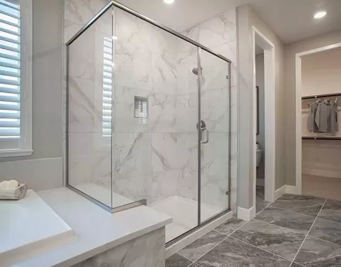 Bath - 2441 Cinnabar Dr, Fairfield, CA 94533 photo 8 of 10