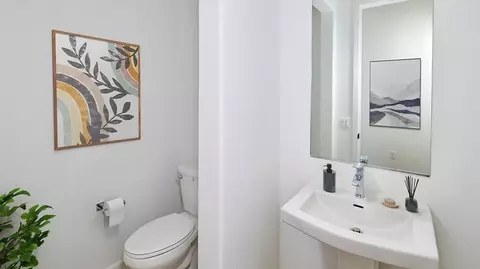 Bath - 1448 Avocado Rd, Oceanside, CA 92054 photo 5 of 9