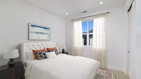 Bedroom - 1448 Avocado Rd, Oceanside, CA 92054 photo 4 of 6
